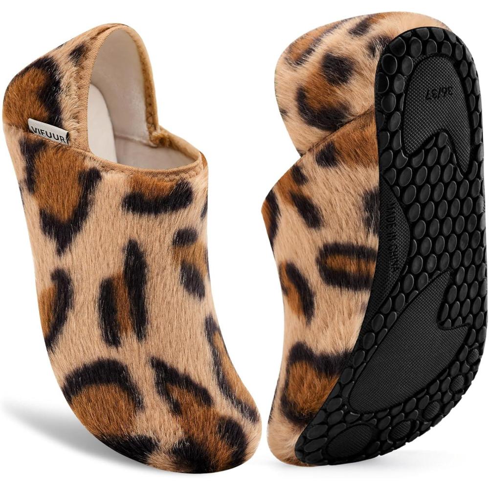 imageVIFUUR House Slippers for Men Women Indoor Slip on Barefoot Slipper Socks Fuzzy Cozy Sock Shoes for Home Bedroom TravelBrown Leopard